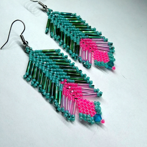 ⭐SOLD⭐ JRW Handmade Feather Earrings - Picture 7 of 8